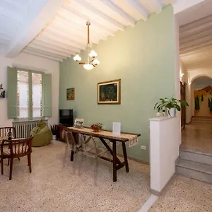 Appartamento Casa Di Lara - Nel Cuore Della Citta, Montepulciano Stazione